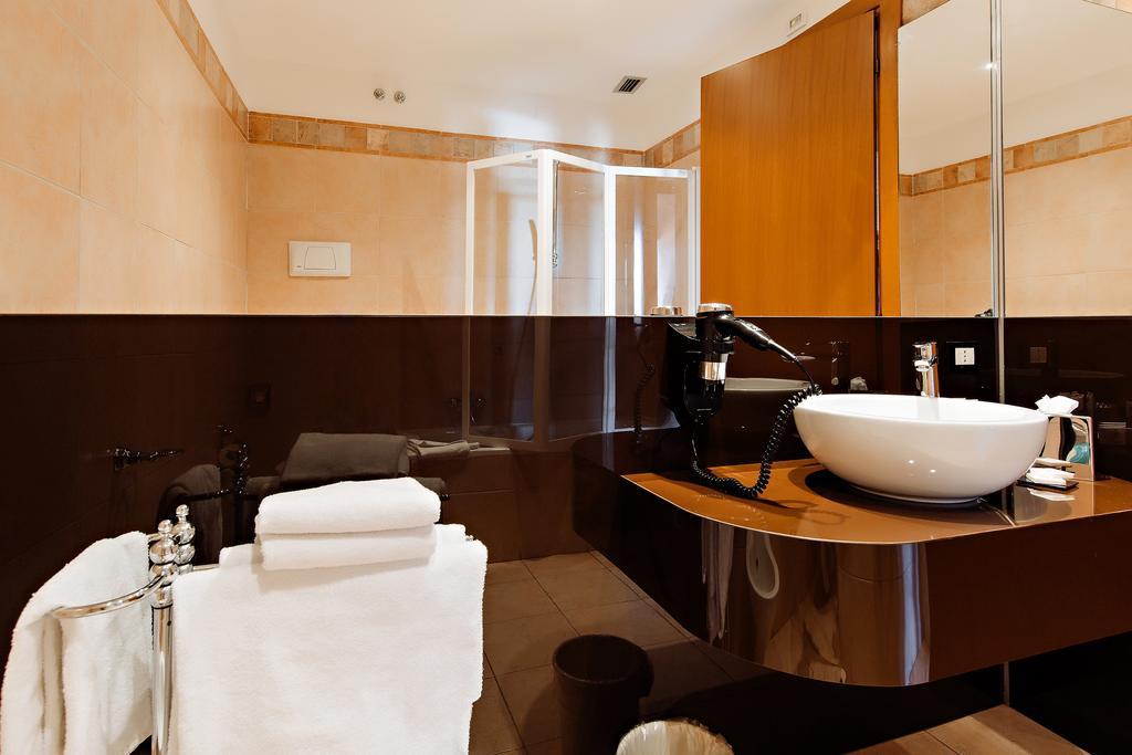 מילאנו Excel Hotel Naviglio - Ca'Bianca מראה חיצוני תמונה